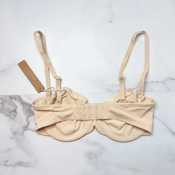 NWT Skims Smoothing Intimates Unlined Strapless Bra - Picture 4 of 5